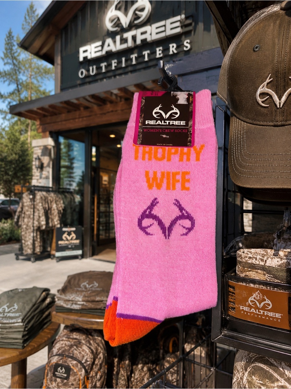 NWT REALTREE Trophy Wife Crew Socks